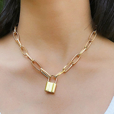 Stylish geometric elements necklaces