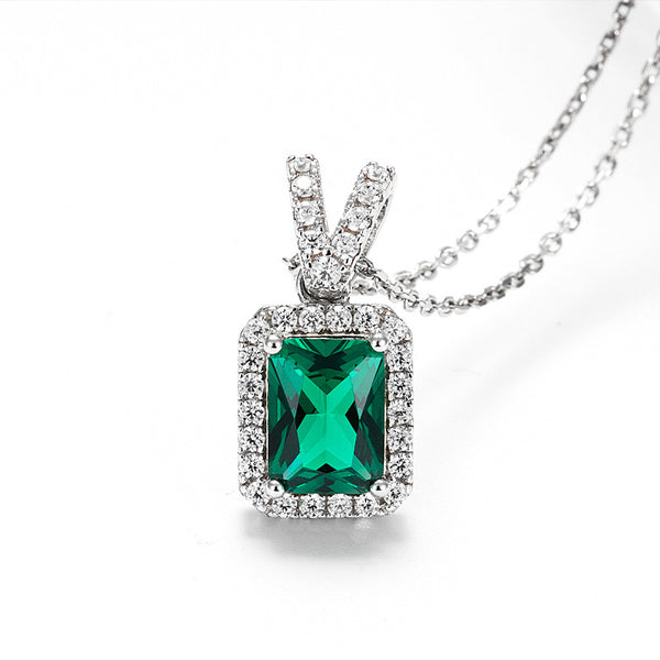 Emerald Clavicle Necklace For Women